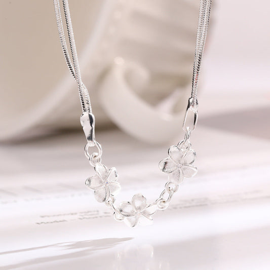 AZURE LEAF Diamond Gardenia Pendant Necklace